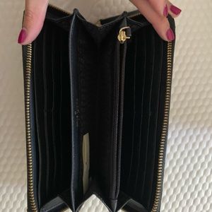 Black and white Kate Spade wallet